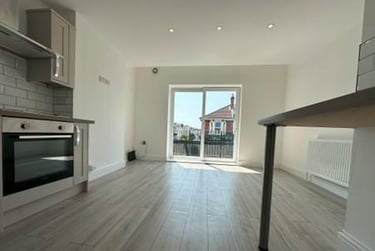 2 bed flat, Highland Road, Southsea, Portsmouth, PO49DA - Image 5